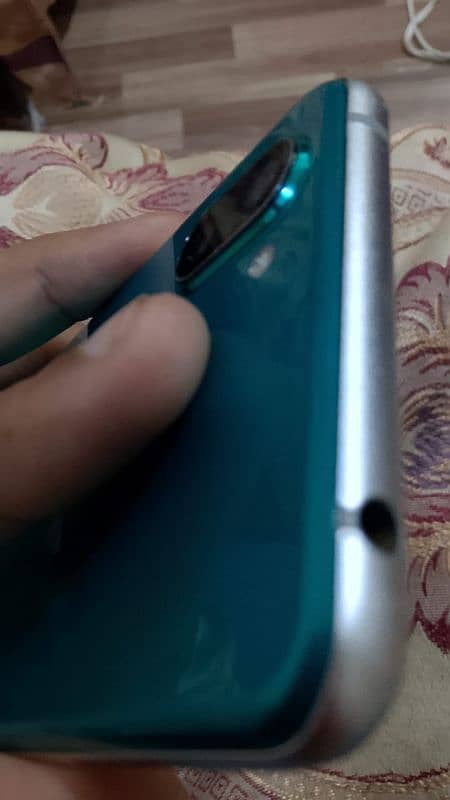 sharp aquos R3 7