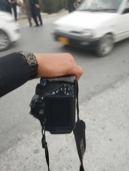 canon 700d 3