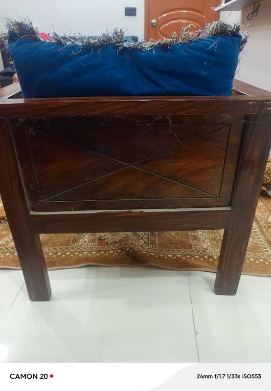 Sofa for sale new condition 2