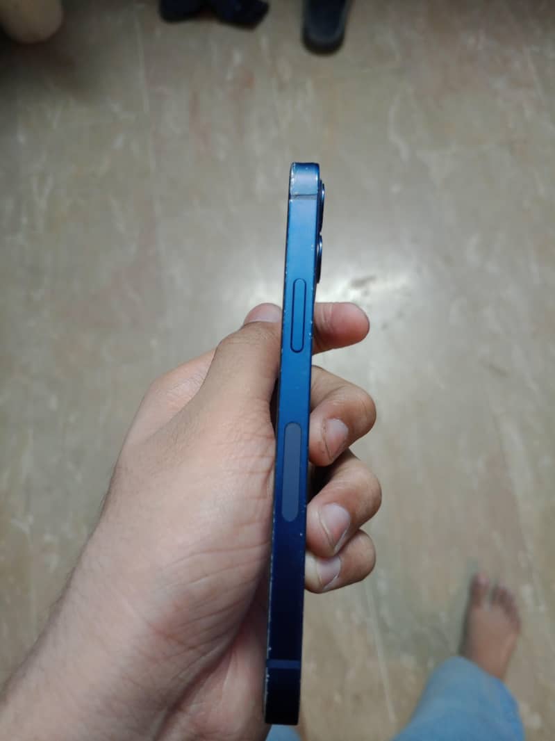 iphone 12 mini 3