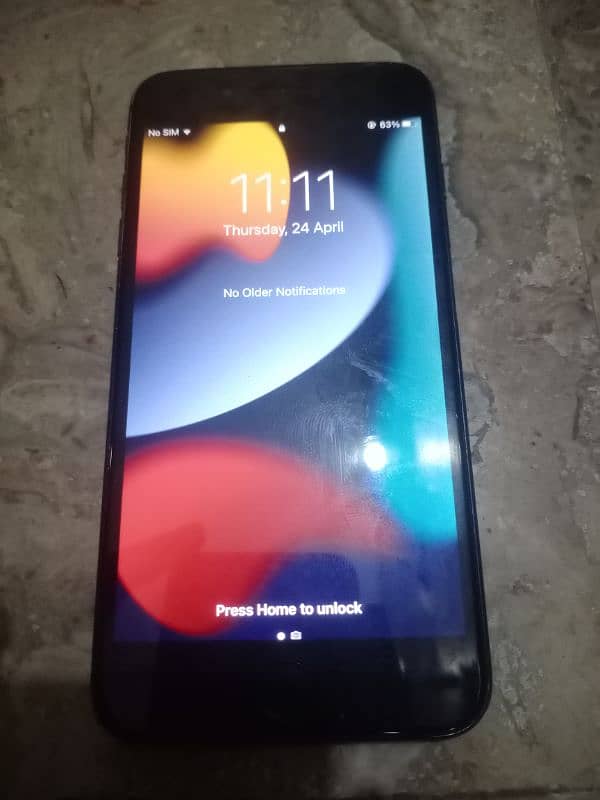 Iphone 7 plus PTA . . Contact no 03011811276 1
