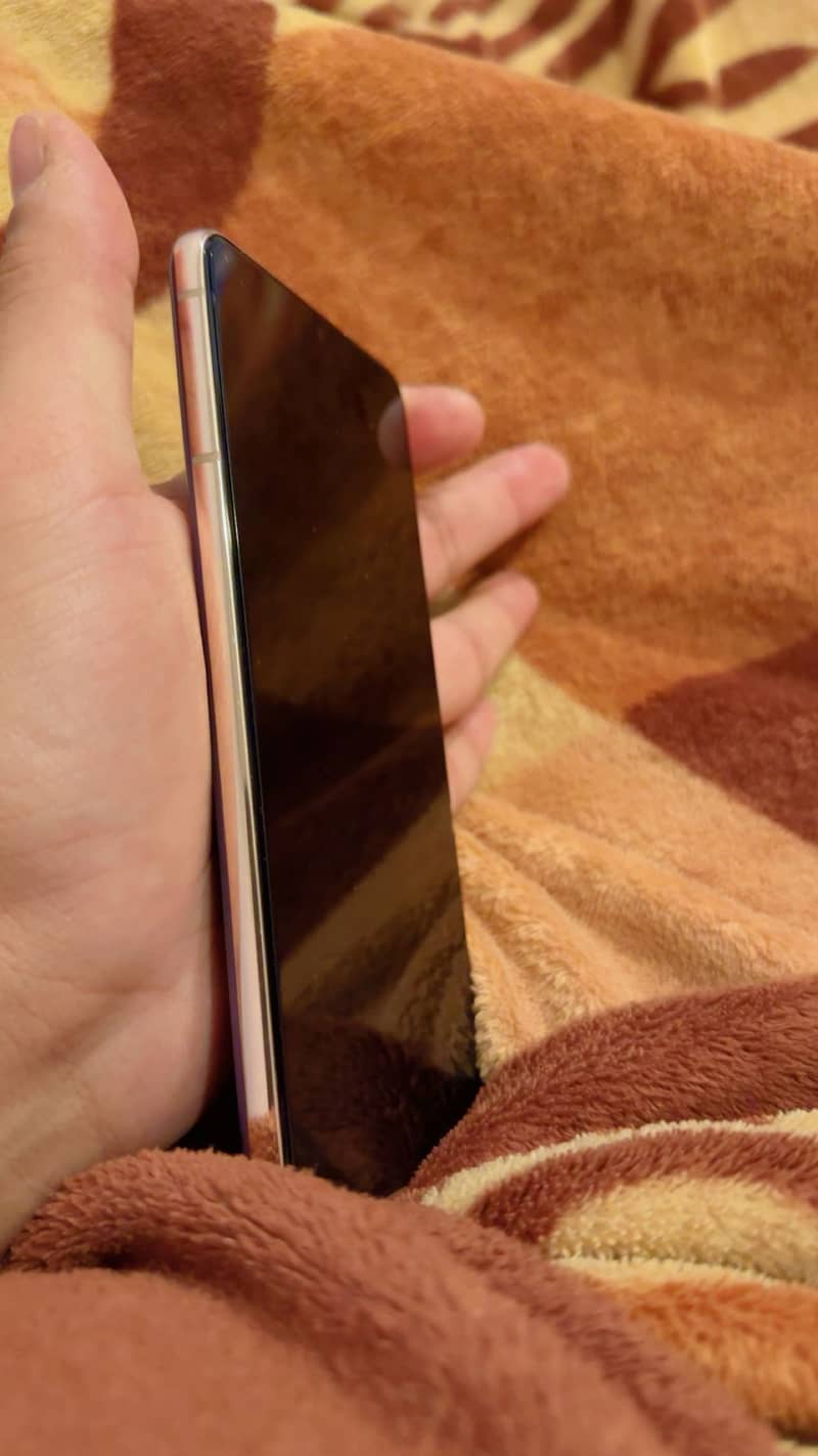 Samsung S215G Dual sim 2