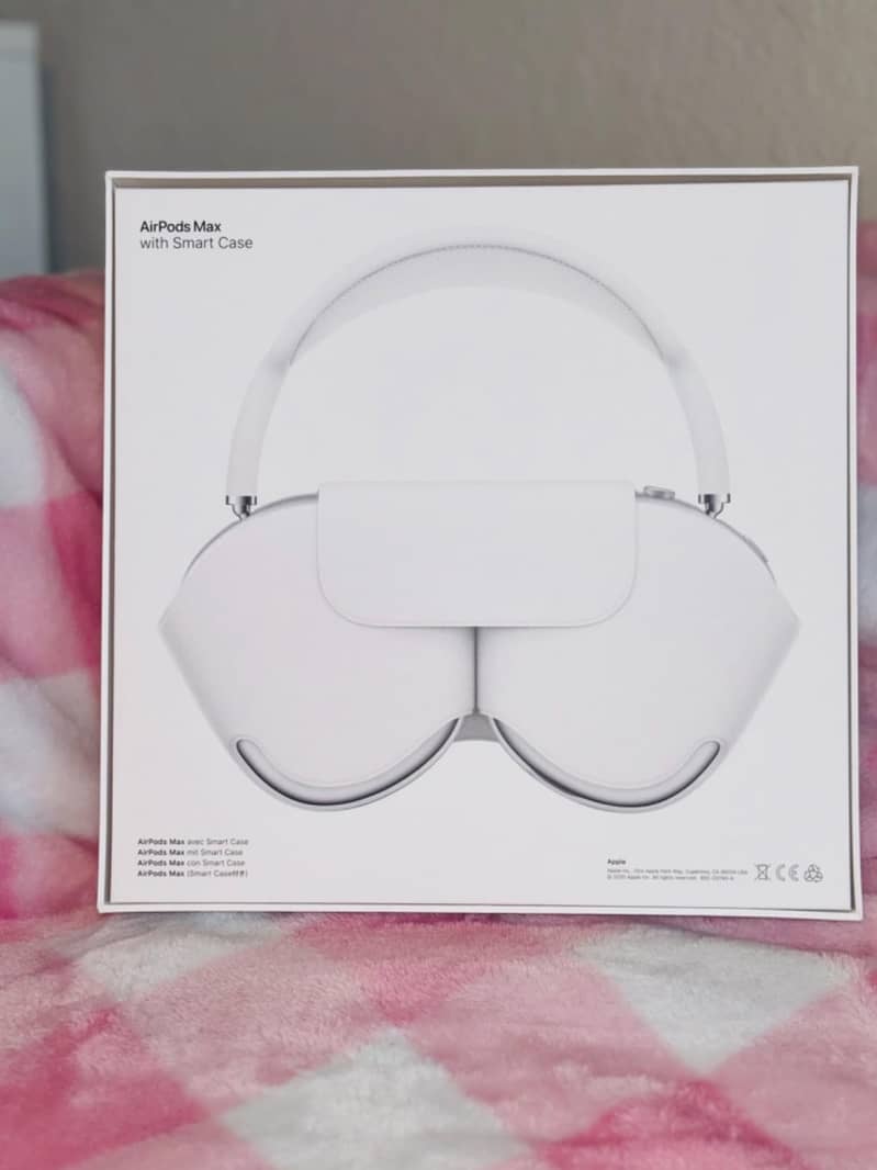 Apple AirPods Max Wireless Over-Ear Headphones, Pro-Level 4
