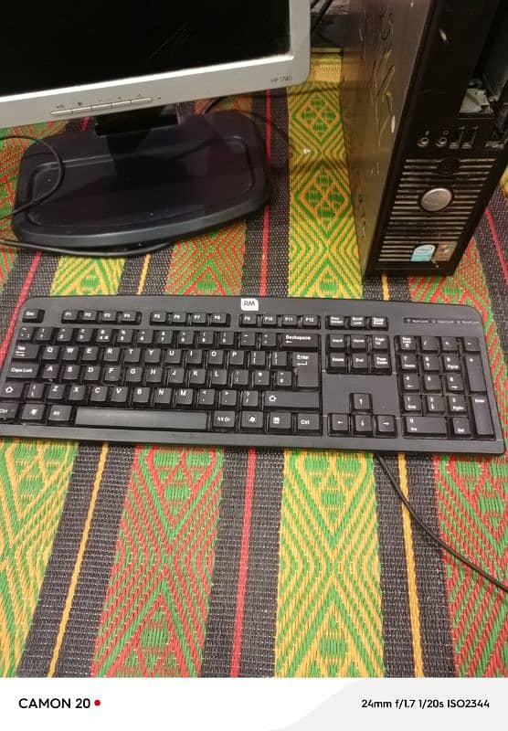 del computer 3 GB ram 9