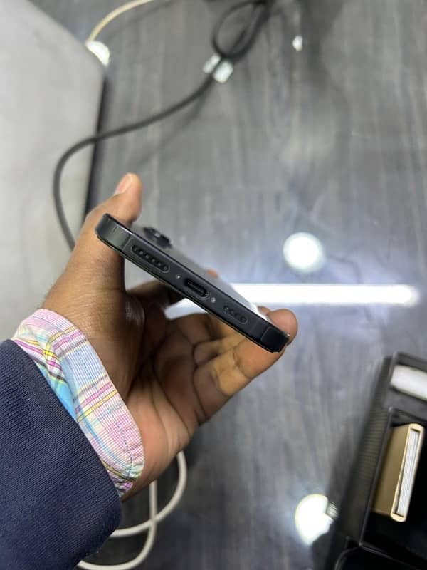 iPhone 16 plus Factory Unlocked 0