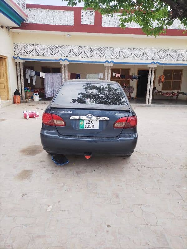 Toyota Corolla 2.0 Saloon fully loaded Abs 4