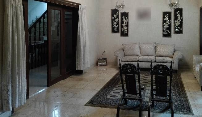 3 Kanal House For Sale In Model Town 0