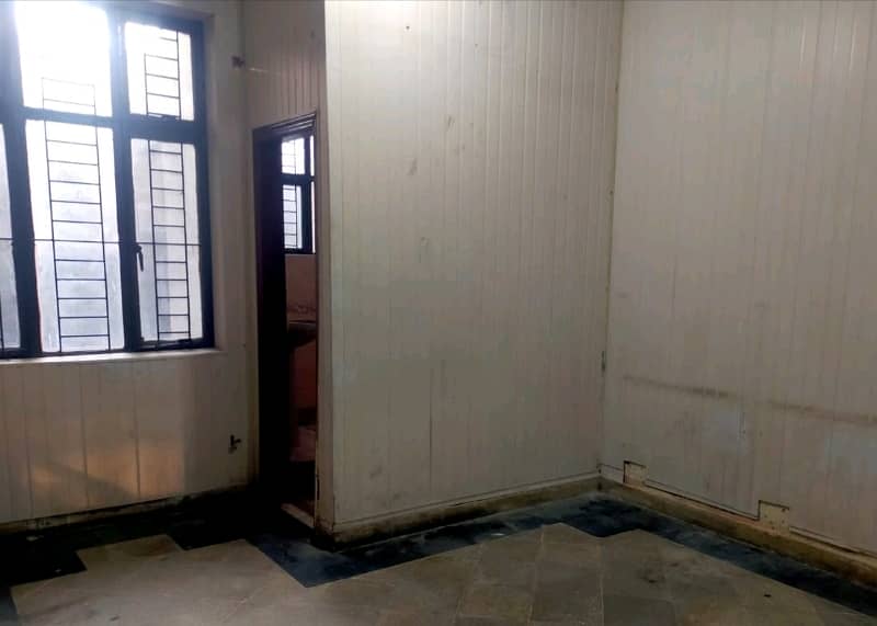 3 Kanal House In Lahore Is Available For Sale 3