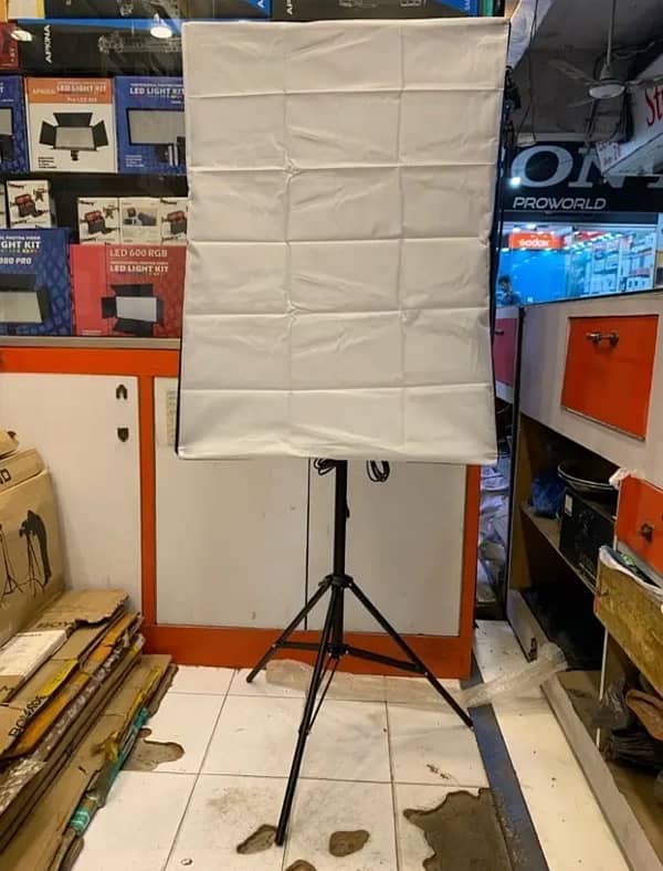 video light high quality and 4 in bulb soft box WhatsApp 03212306356 5