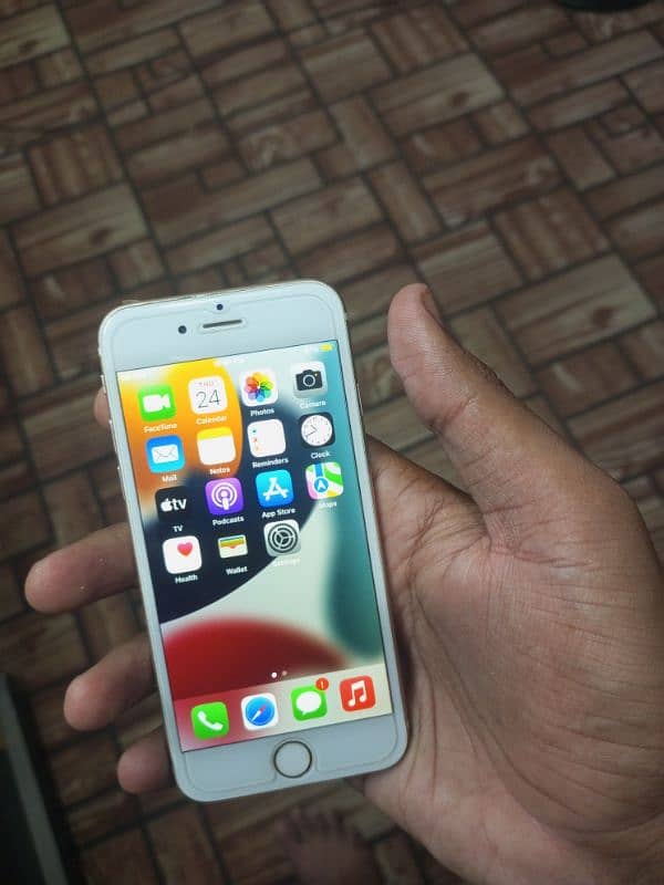 apple I phone 6s PTA approved available 1
