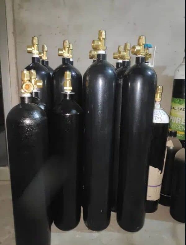 Medical oxygen tanks for sell 10