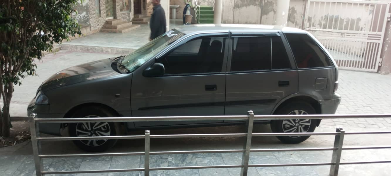 Suzuki Cultus VXR 2013 2