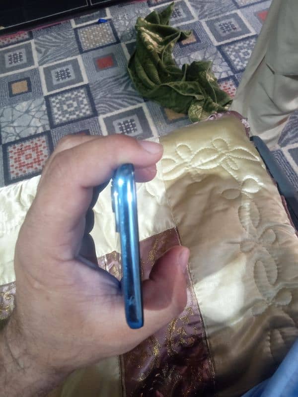OnePlus 9 5g  12 256 3