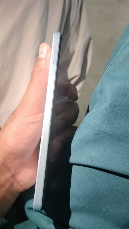 oppo a60 8/256 2