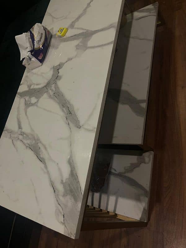 Marble Sheet Table 1