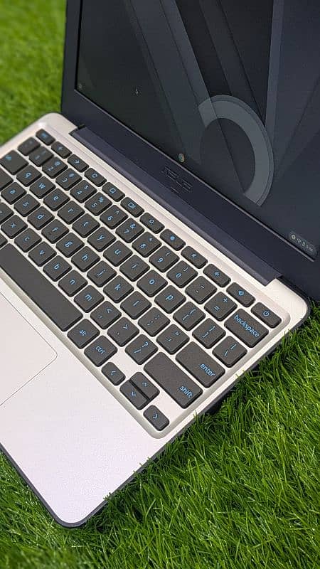 Asus C202S Chromebook | 4GB 16GB | 11.6″ Display | Playstore Supported 2