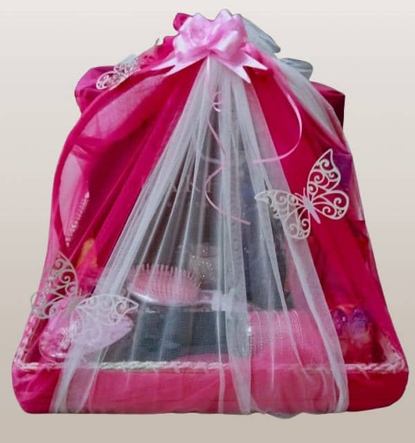 Decorated Gift baskets 3