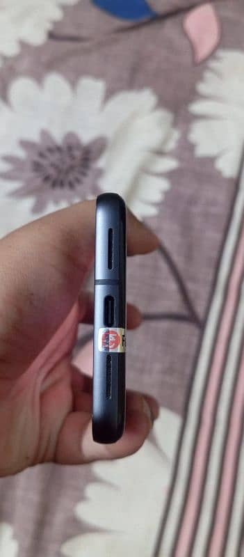 google pixel 8. . . 5