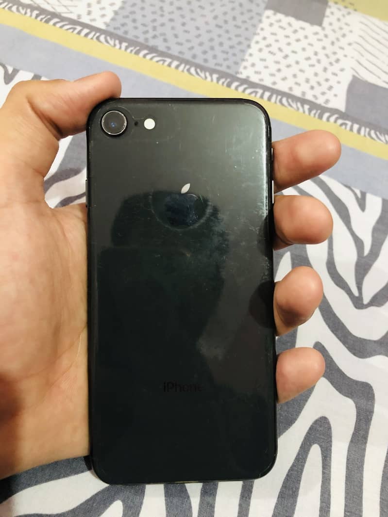 IPhone 8 0