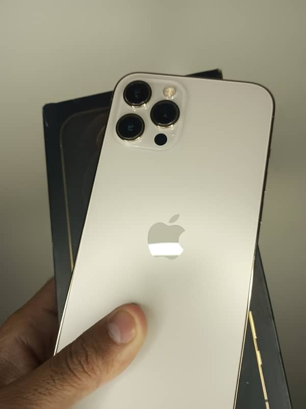 iphone 12 pro max 2