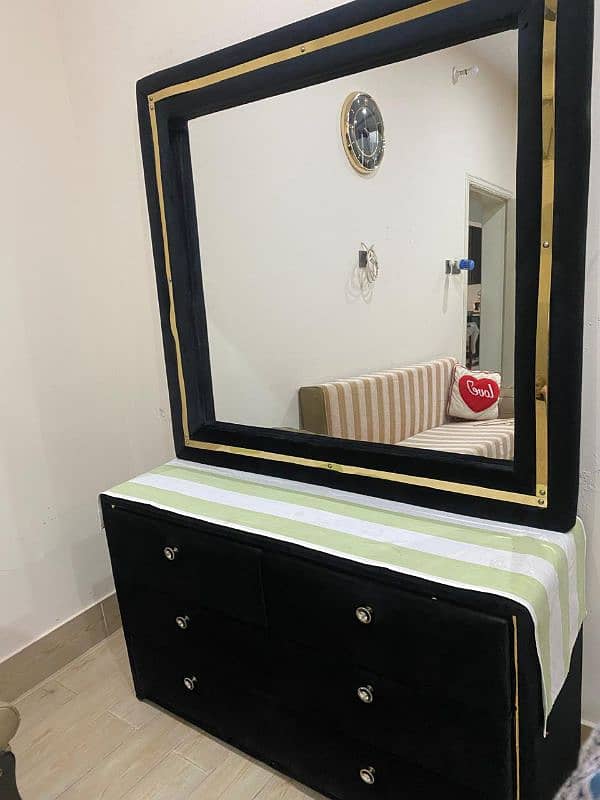 king size bed set and dressing for sale 0