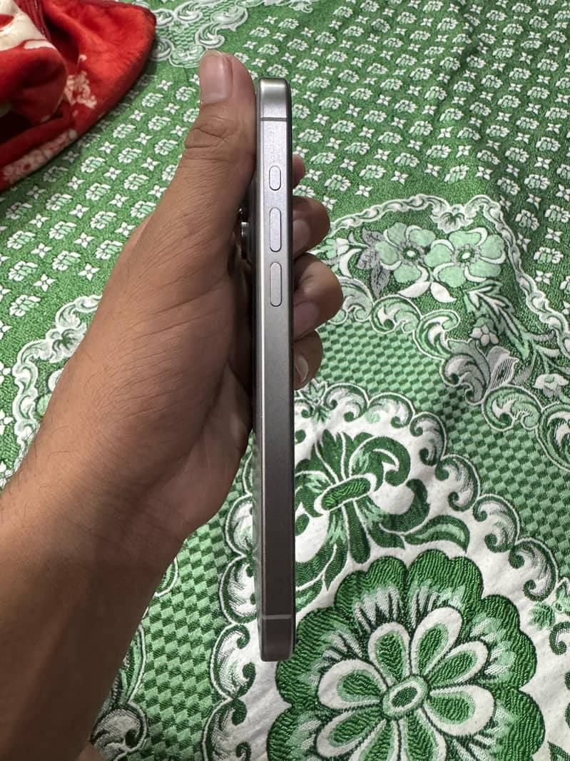 Iphone 15 pro max 0
