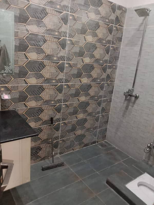 Prime location 10 Marla upper portion for rent in Jubilee Town 1