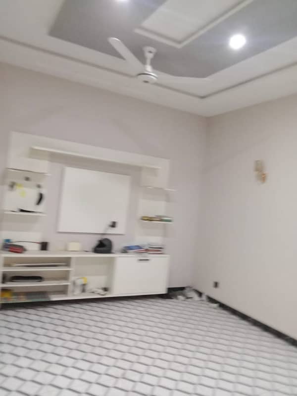 Prime location 10 Marla upper portion for rent in Jubilee Town 4