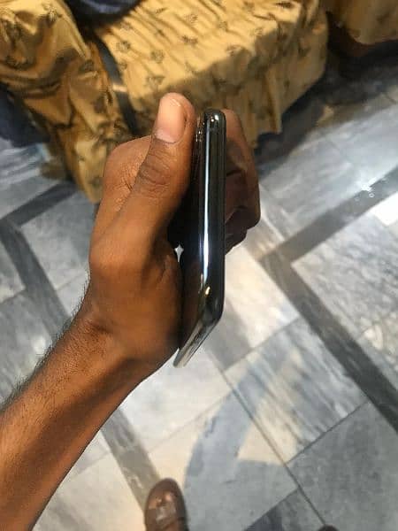 xs max 64gb factory unlock non pta 2
