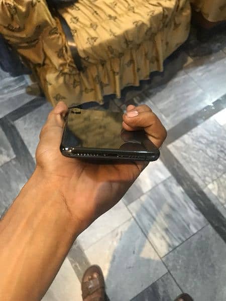xs max 64gb factory unlock non pta 4