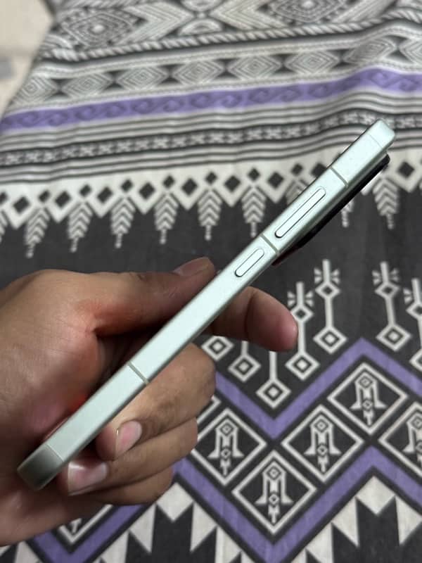 Xiaomi 15 Just As New 10/10 Only 1 time Charged 3