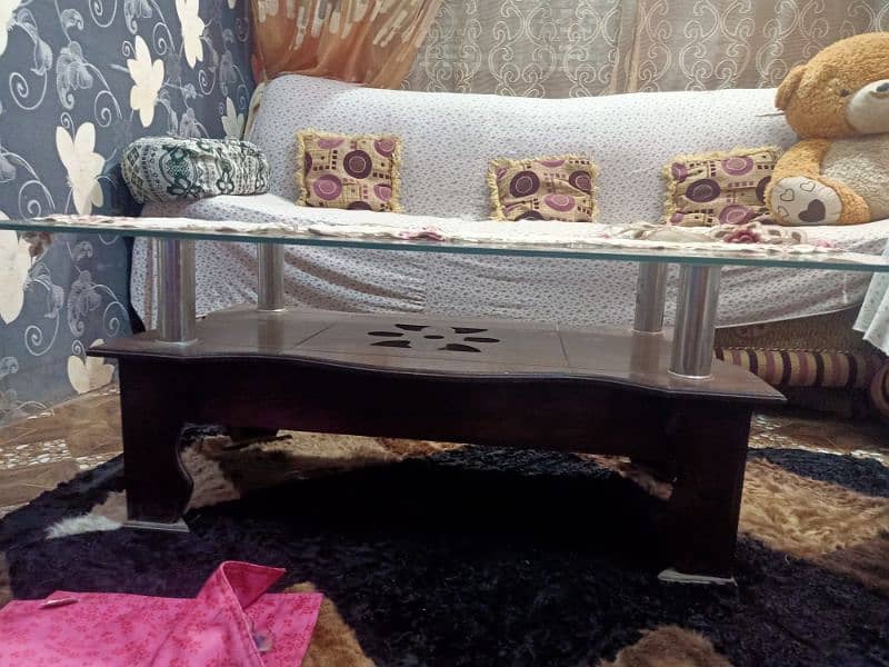 Centre table 0