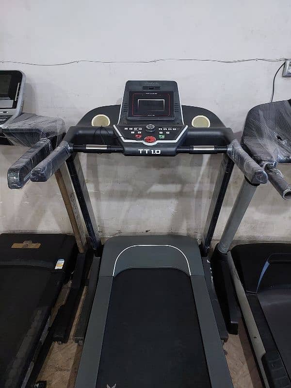TREADMILL / RUNNING MACHINE / WALKING MACHINE / JOGGING MACHINE 8