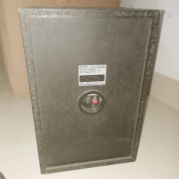 urget  sele sony spekars and amp working perfact all good sound 4