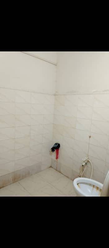 3 bed dd portion available for rent in north Karachi 6