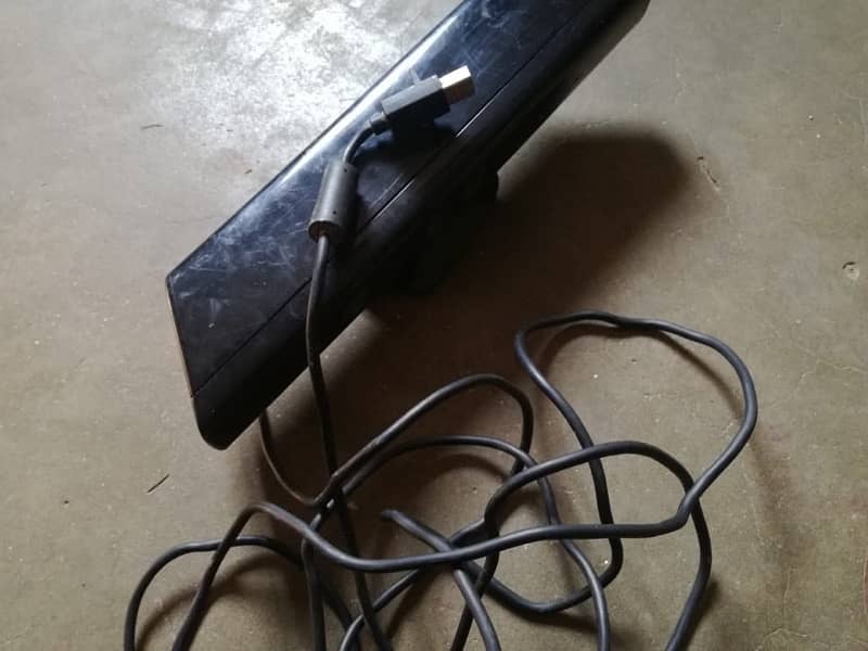 xbox 360 kinect sensor and controller 3