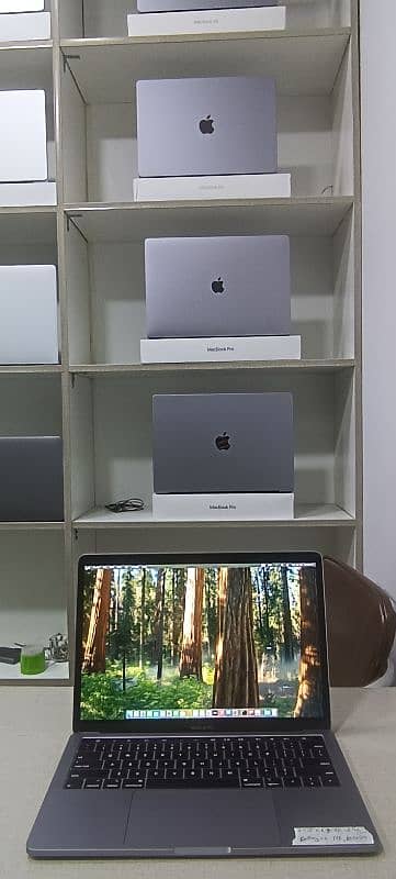 Macbook Pro 2018 13.3" Intel Core i7 16/256 GB Touchbar 2