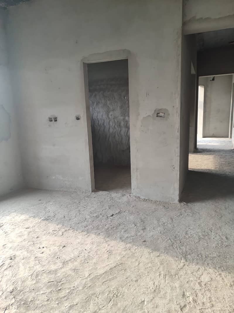 10 Marla Owner Build House For Sale 0