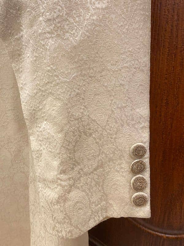 Description: Sherwani is 10/10 in condition. . 2