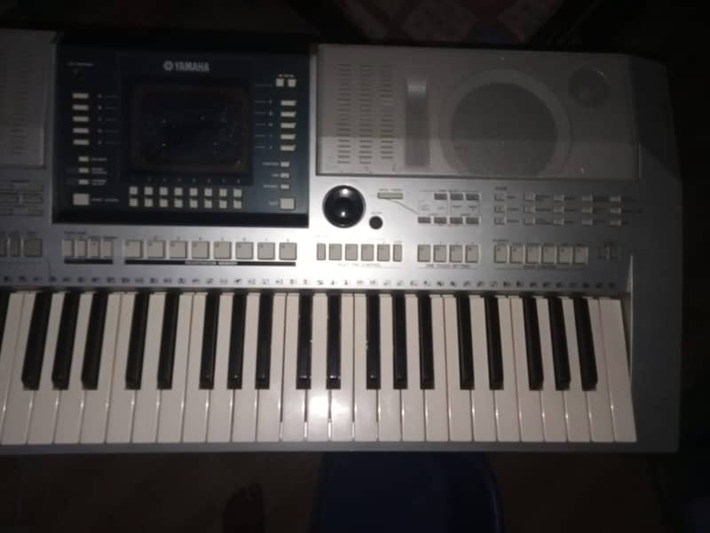 Yamaha PSR S710 with Bag + Adaptor For Sale 6