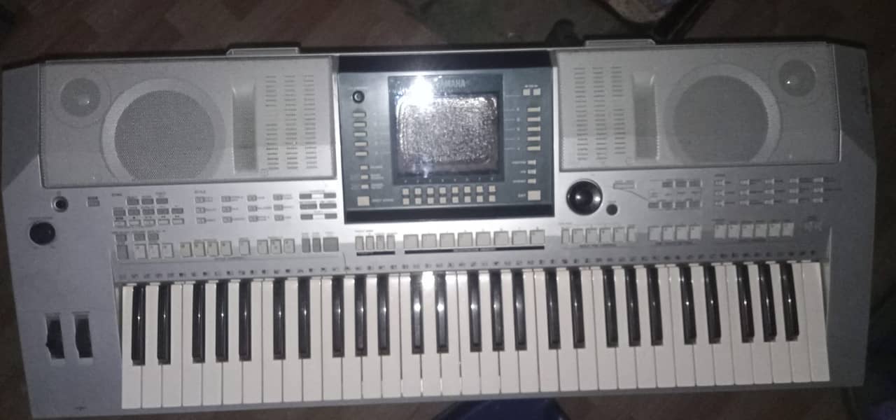 Yamaha PSR S710 with Bag + Adaptor For Sale 7