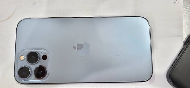 i phone 13pro max pta 1