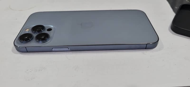 i phone 13pro max pta 3