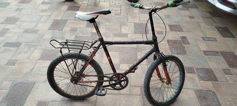 two bicycle 0