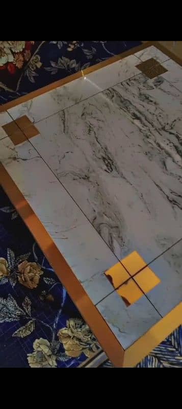 coffee table 0