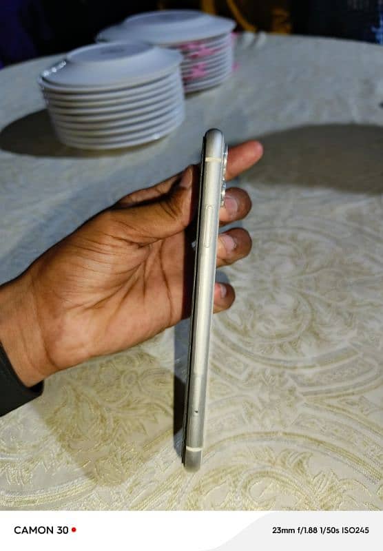 i phone 11 0