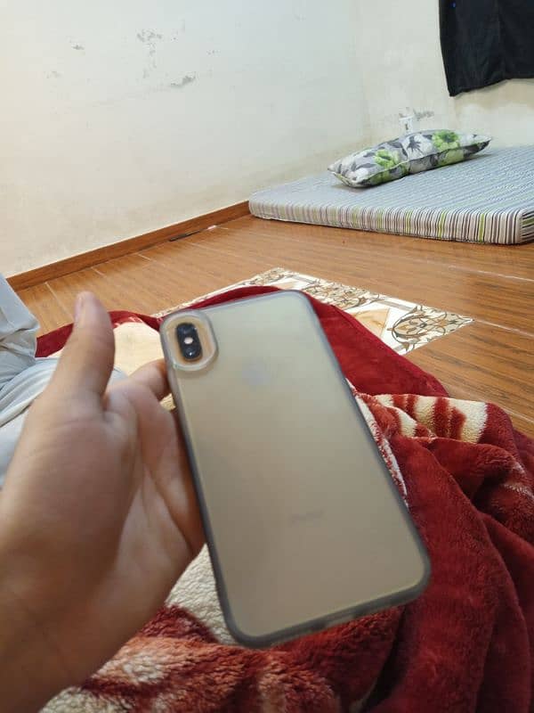 iphone xsmax pta approved 256gb 1
