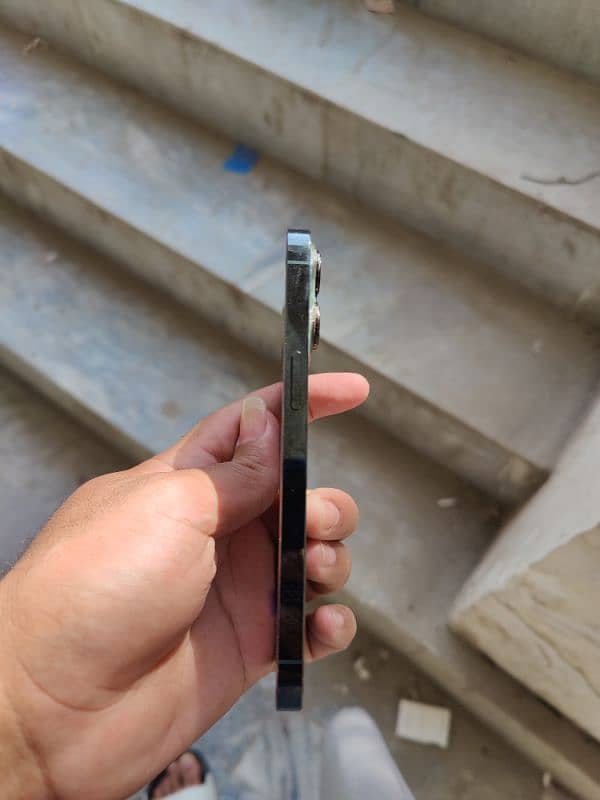 iphone 13pro icloud locked for parts 6