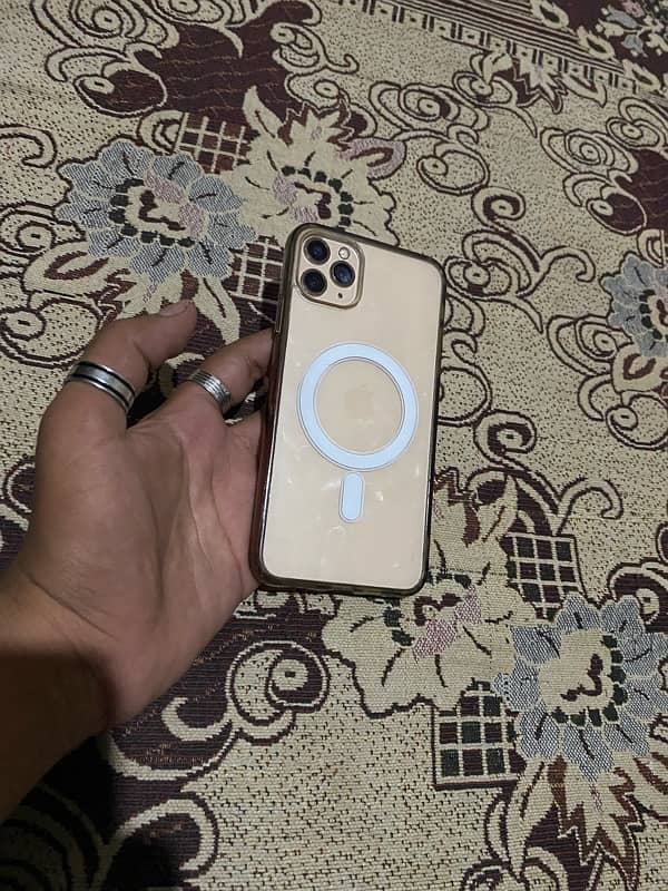 iphone 11 pro max : 256GB : Factory Unlocked : Exchange possible 0