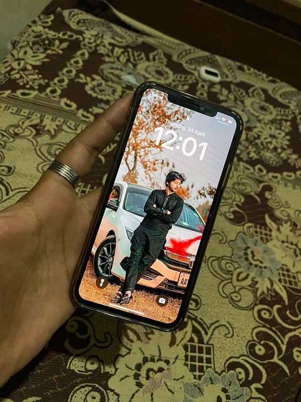 iphone 11 pro max : 256GB : Factory Unlocked : Exchange possible 2